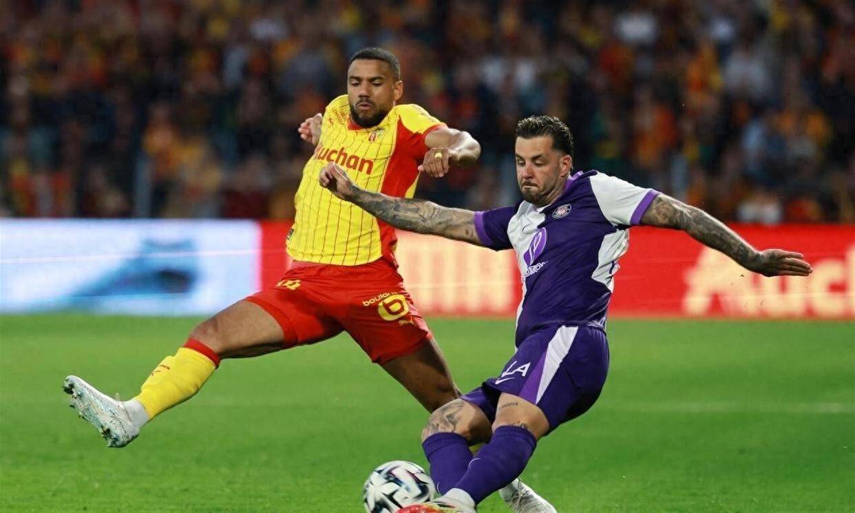 随着大巴黎争冠劲敌连扳3球逆转+比分3-2，法甲最新积分榜诞生